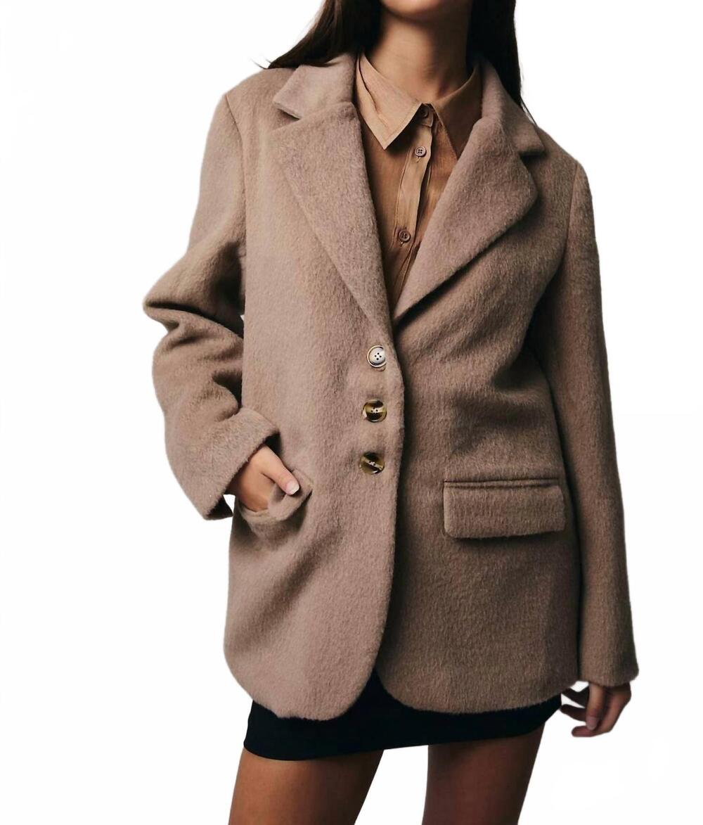 NEW LE LIS long sleeve button down coat in mocha